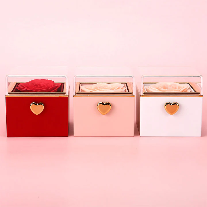 Überraschung-Rosenbox - 18k Doppel-Herzkette mit Gravur - Image 6