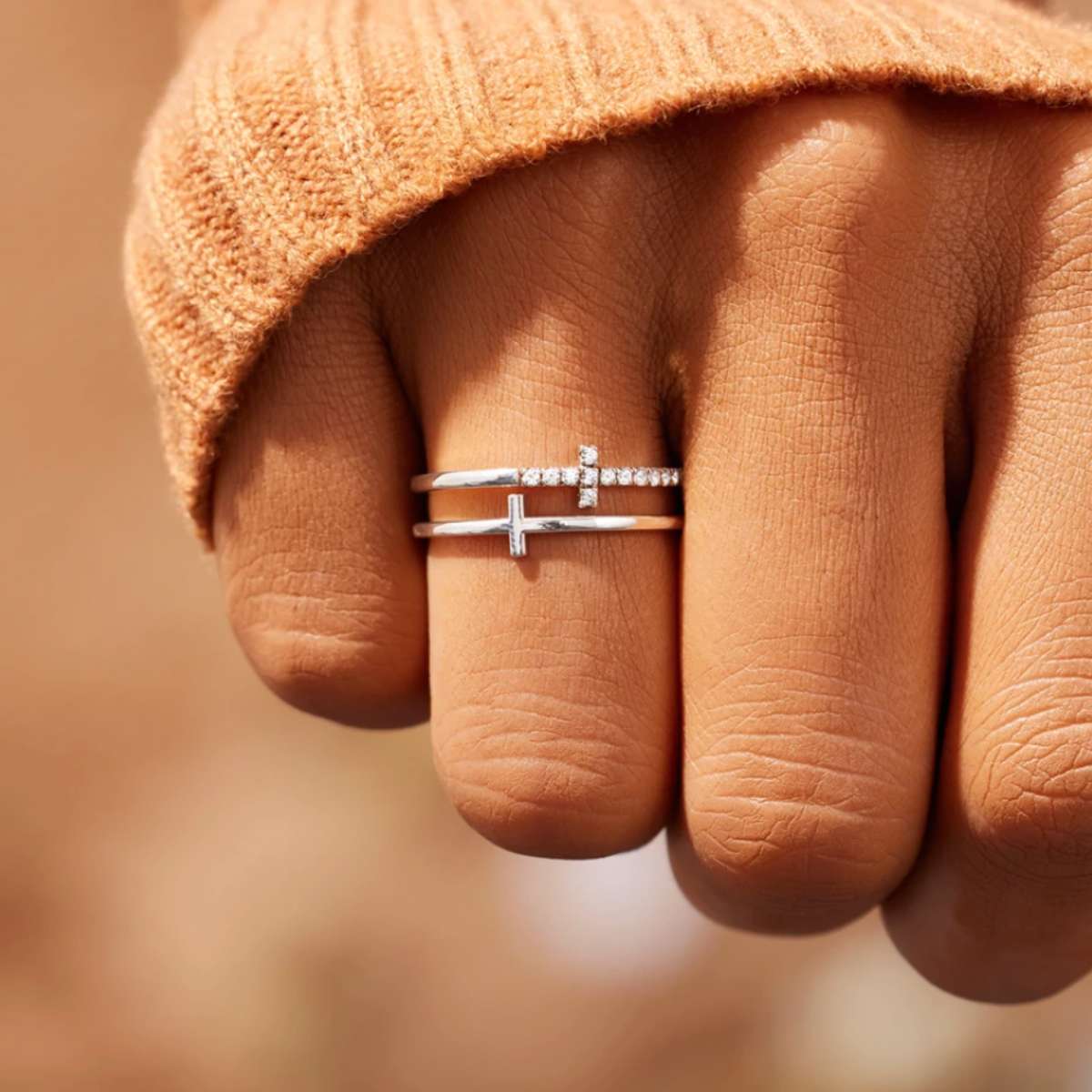 Verstellbarer Kreuz Ring - Cubic Zirkonia Steine - Image 6