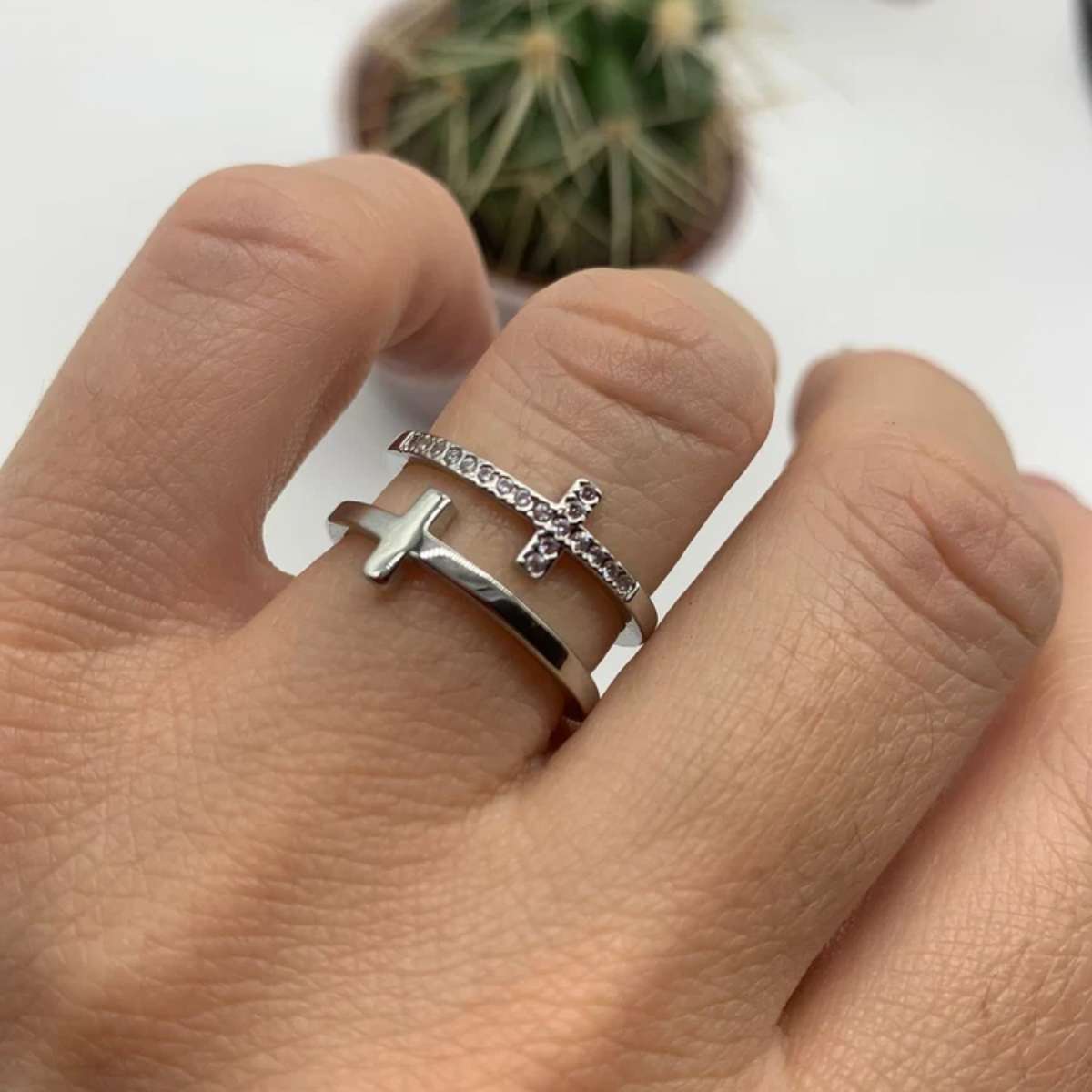 Verstellbarer Kreuz Ring - Cubic Zirkonia Steine - Image 9
